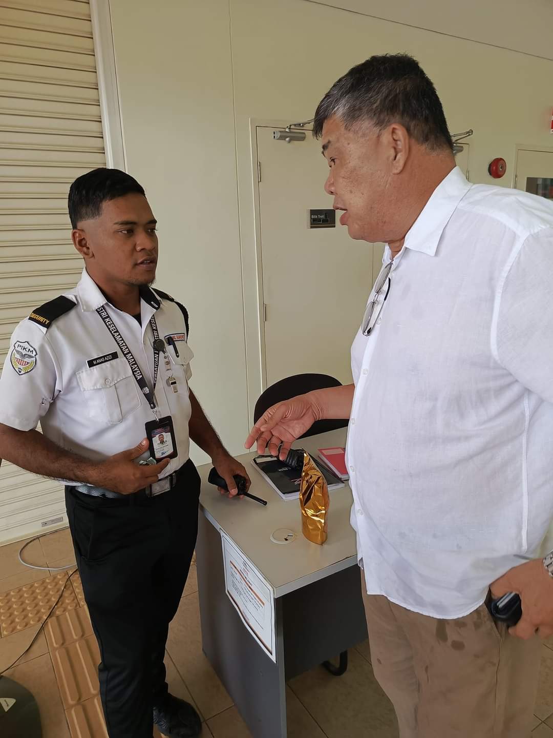 Kisah Abang Security: Perjuangan Seorang Suami Menghadapi Ujian Kanser Isteri Kisah Abang Security: Perjuangan Seorang Suami Menghadapi Ujian Kanser Isteri
